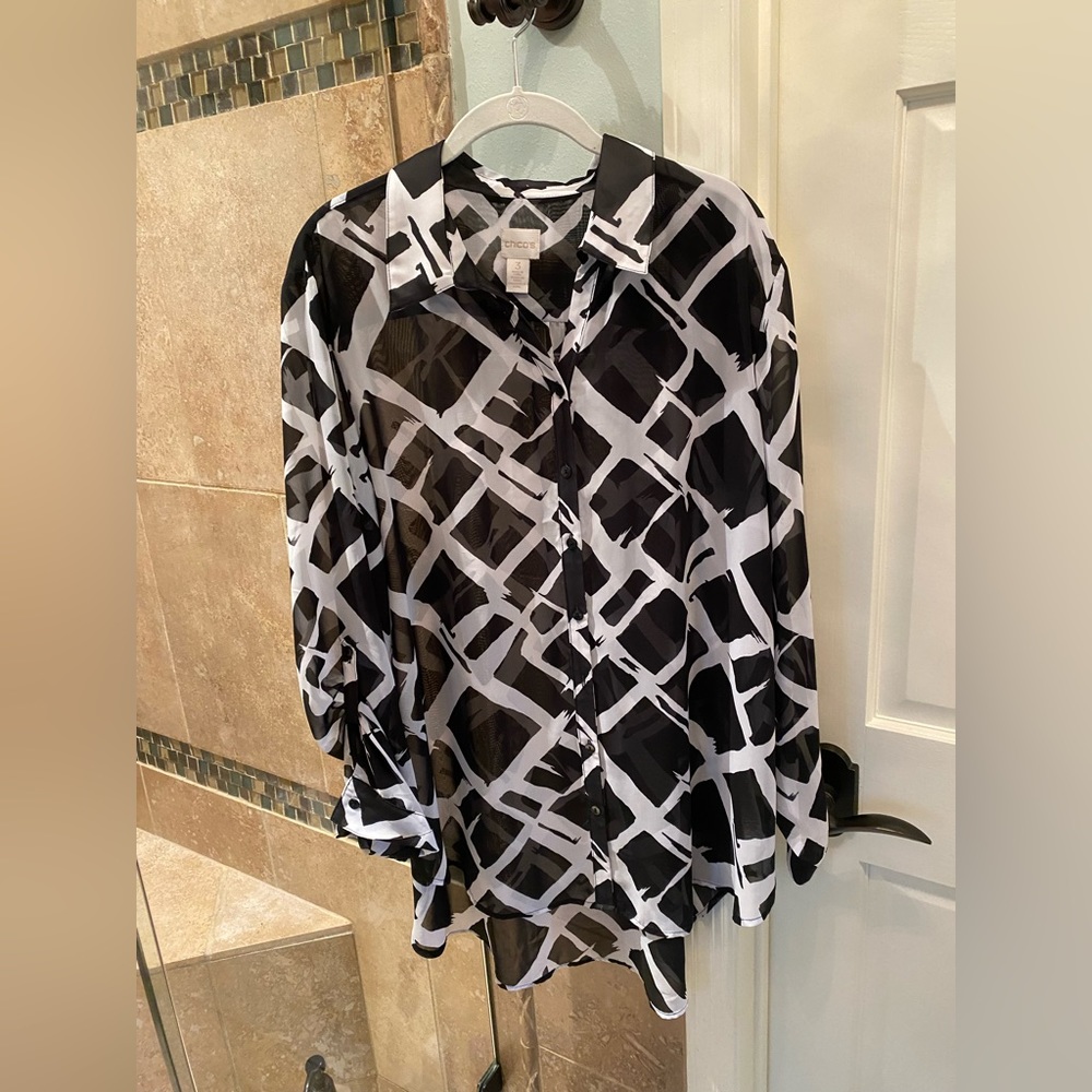 Chicos size 3 sheer tunic. Worn once. Pet free/ smoke free home.